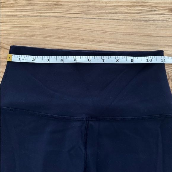 Lululemon Leggings - size 4 - Picture 5 of 6